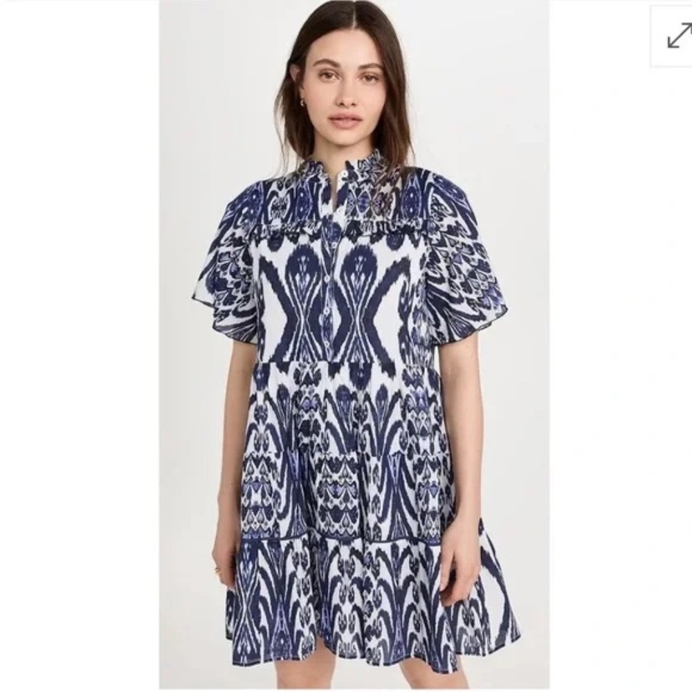 RO'S GARDEN Vibeka Short Sleeve Dress in Blue/White Pattern